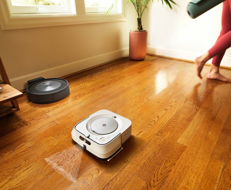 Roomba j7+